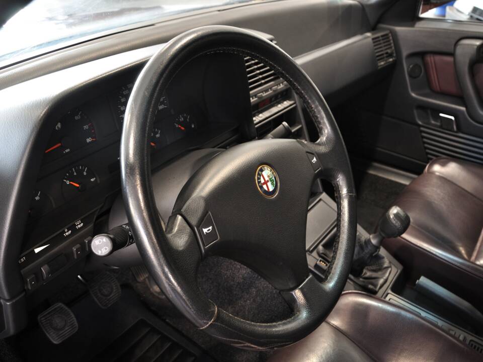 Bild 14/23 von Alfa Romeo 164 2.0 Super V6 (1993)