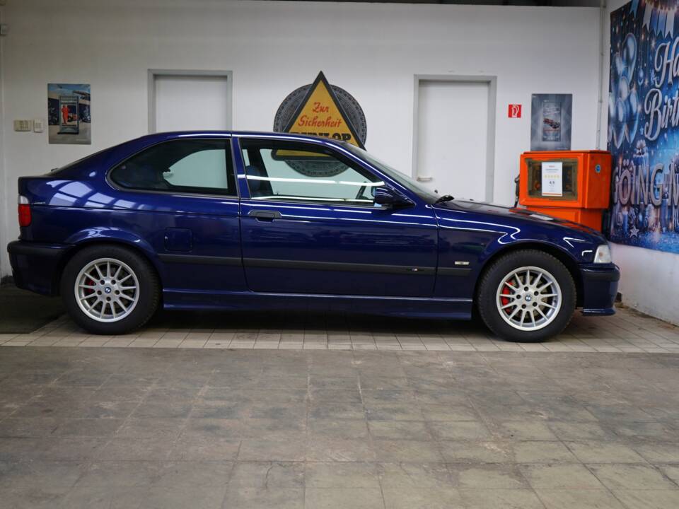 Image 31/33 of BMW 323ti Compact (1999)