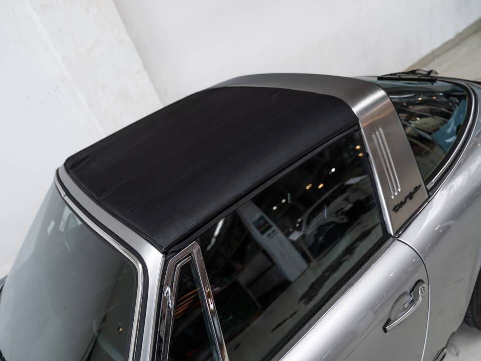 Image 32/41 de Porsche 911 2.4 E (1973)