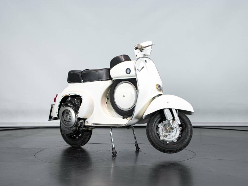Image 4/41 de Piaggio Vespa 50 SS (1966)