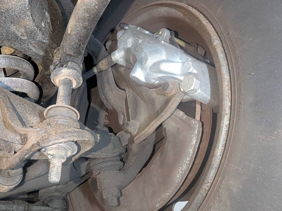 Image 40/50 of Chevrolet Corvette Stingray (1975)