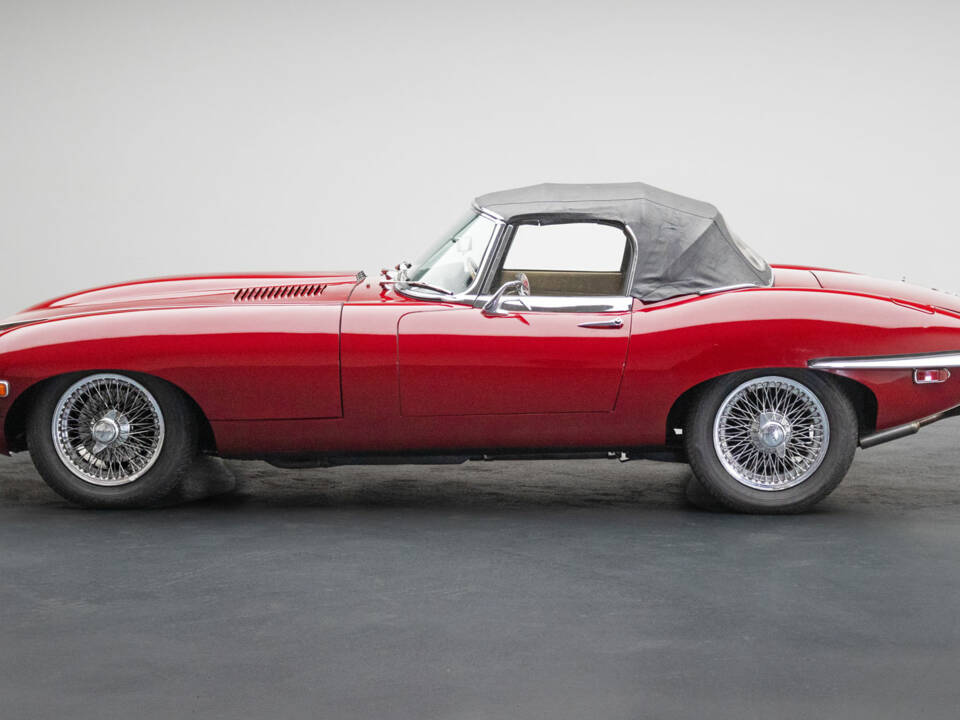 Bild 1/10 von Jaguar E-Type (1970)