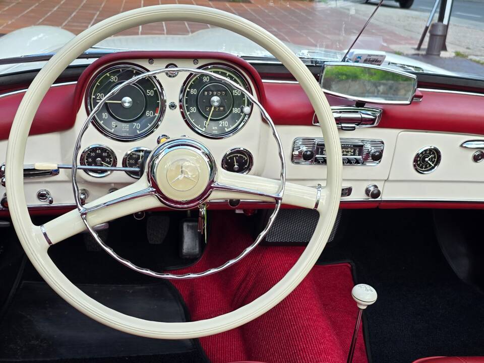 Image 9/21 of Mercedes-Benz 190 SL (1961)