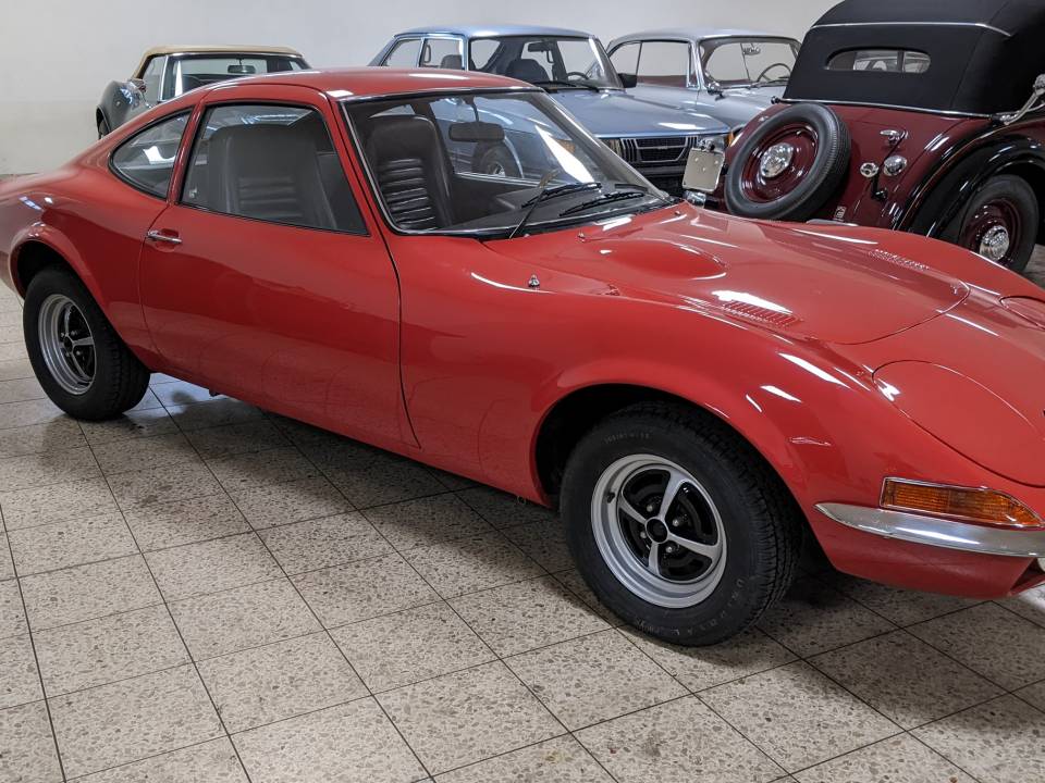 Image 40/48 of Opel GT 1900 (1973)