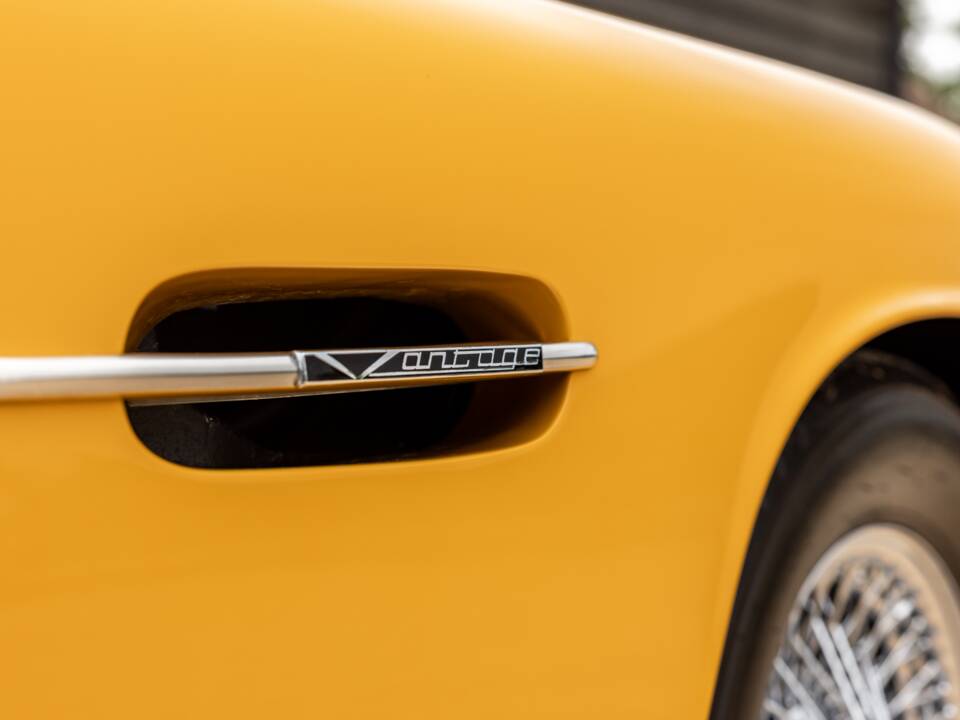 Bild 30/62 von Aston Martin DB 6 Mk II (1970)