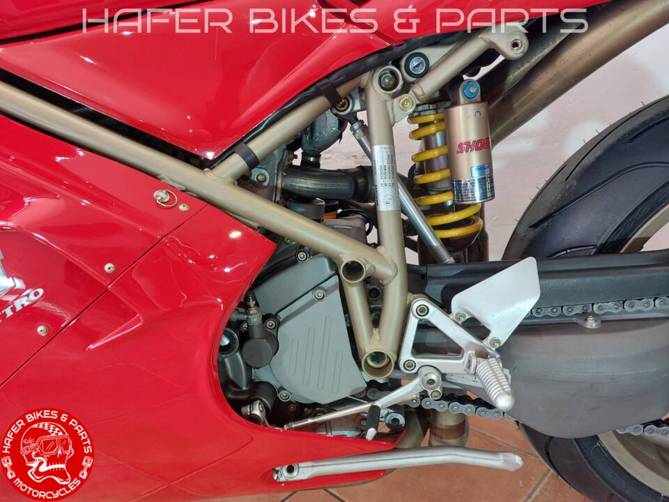 Bild 32/42 von Ducati 916 (1995)