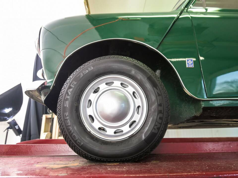 Image 46/50 of Mini 850 (1974)