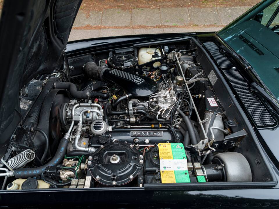 Image 27/28 of Bentley Continental (1988)