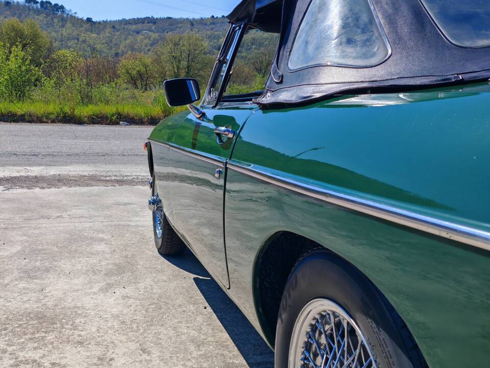 Immagine 11/37 di MG MGB (1972)