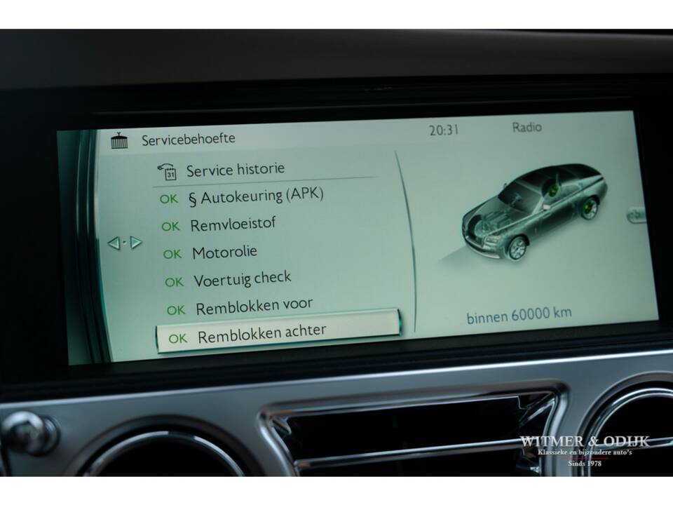 Image 19/38 of Rolls-Royce Wraith (2014)