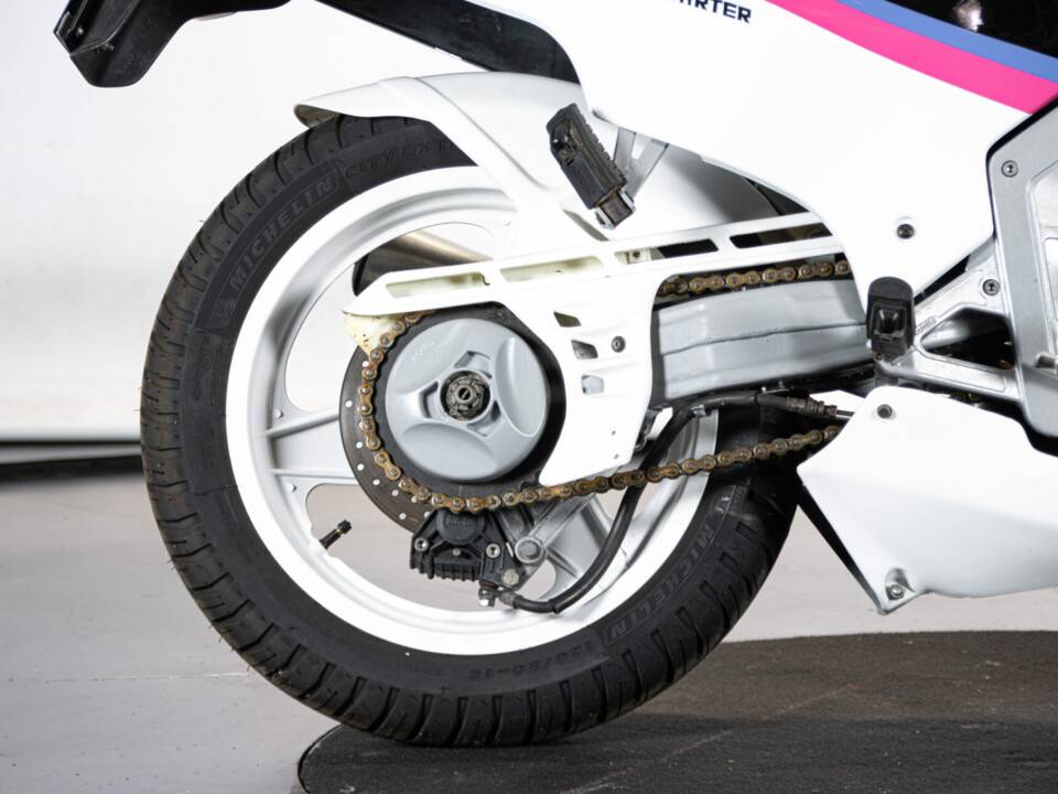 Bild 39/50 von Aprilia DUMMY (1987)