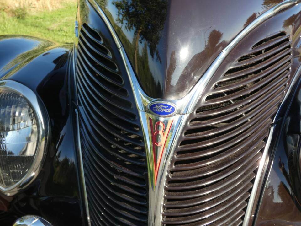 Image 3/52 de Ford V8 (1938)