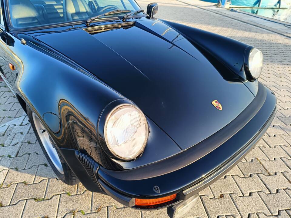 Immagine 17/49 di Porsche 911 Turbo 3.3 (1981)