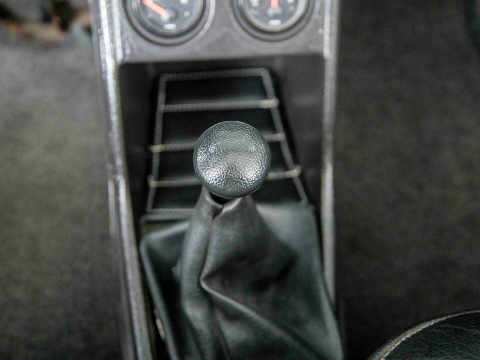 Image 24/50 of Volkswagen Beetle 1303 LS (1971)