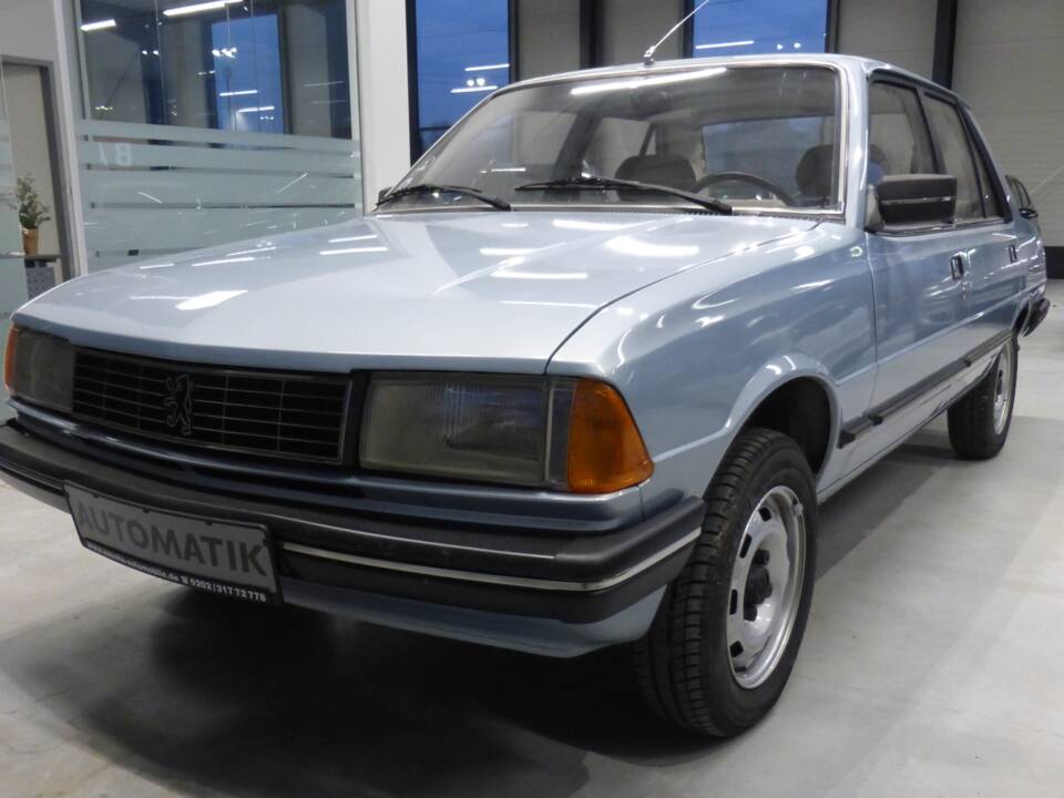 Bild 1/24 von Peugeot 305 (1986)