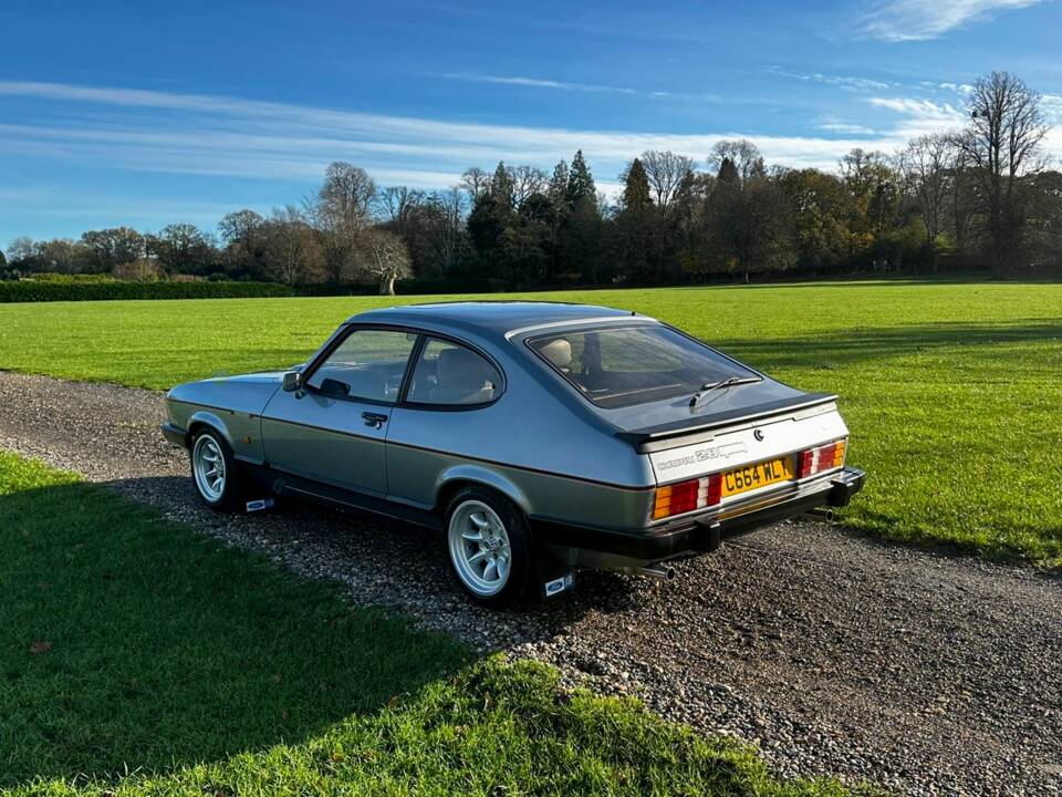 Bild 13/70 von Ford Capri 2,8i (1986)