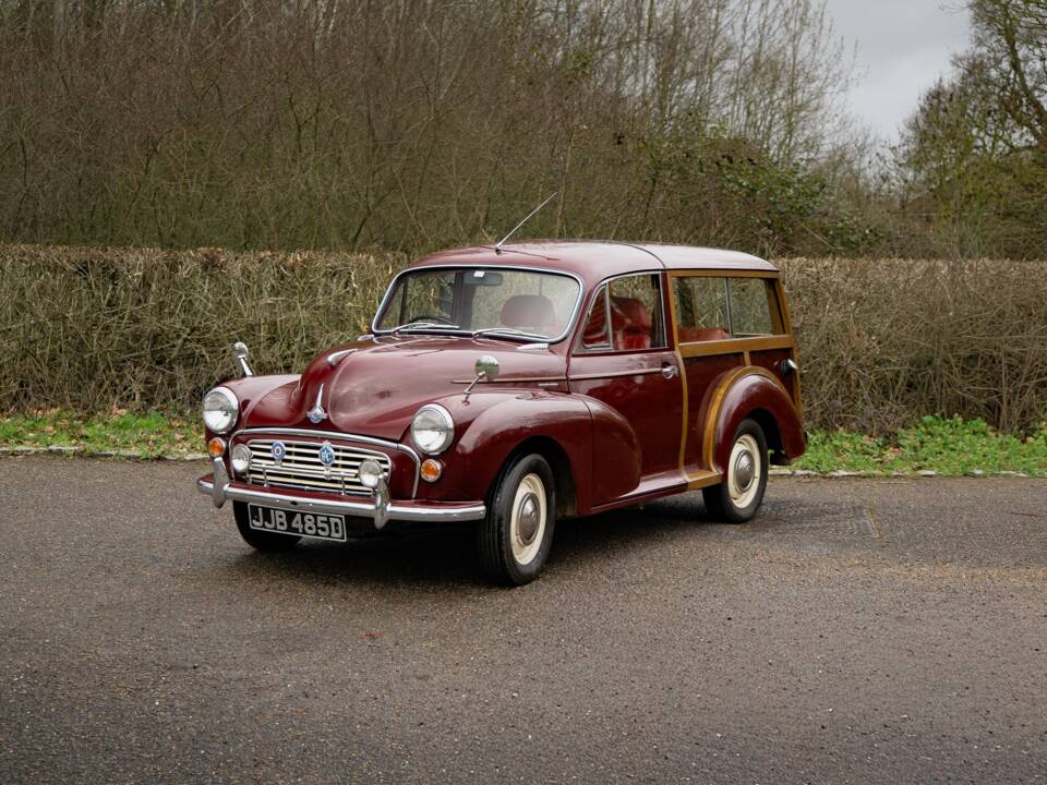 Image 22/43 of Morris Minor 1000 Traveller (1966)