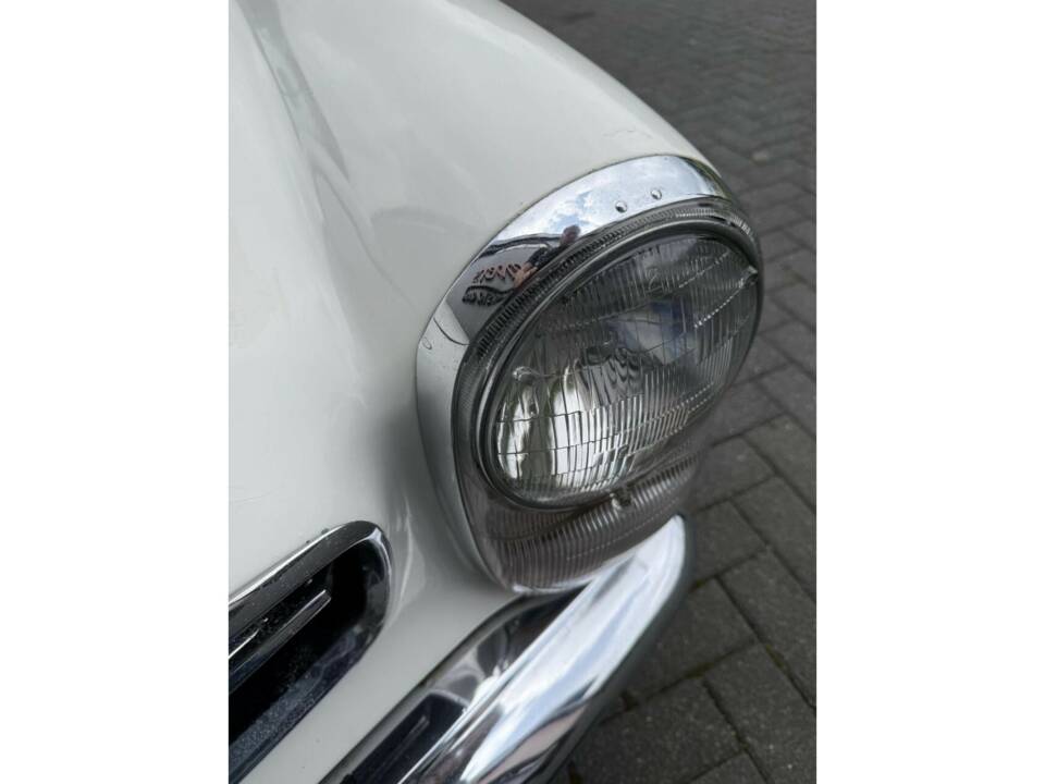 Image 22/50 of Mercedes-Benz 280 SL (1969)