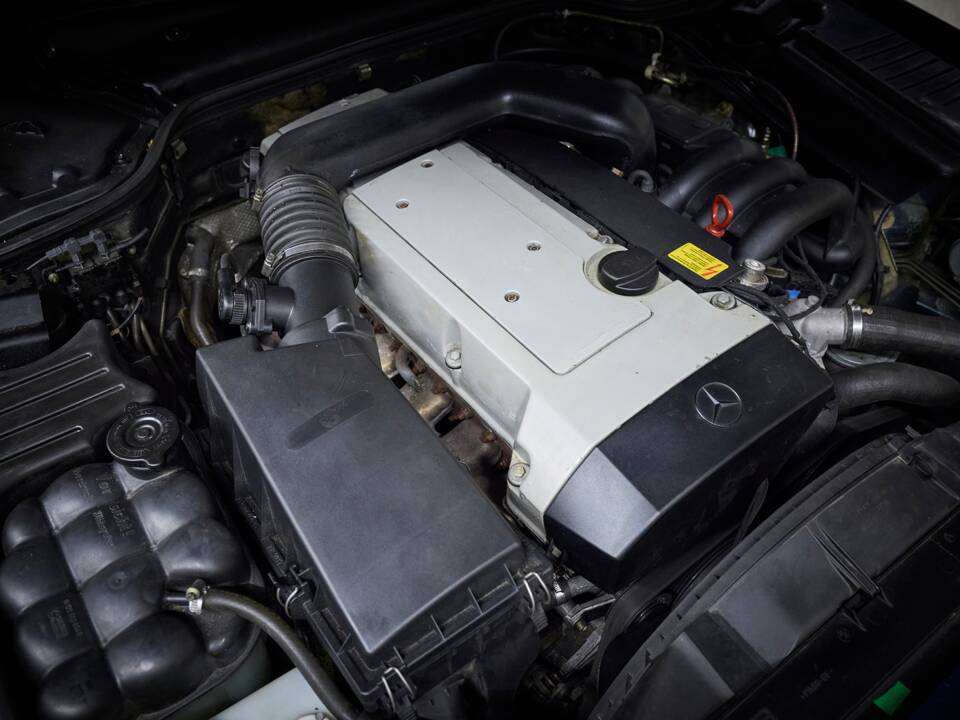 Image 93/100 de Mercedes-Benz SL 280 (1995)
