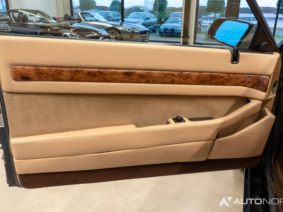 Bild 41/47 von Maserati Ghibli 2.8 (1997)