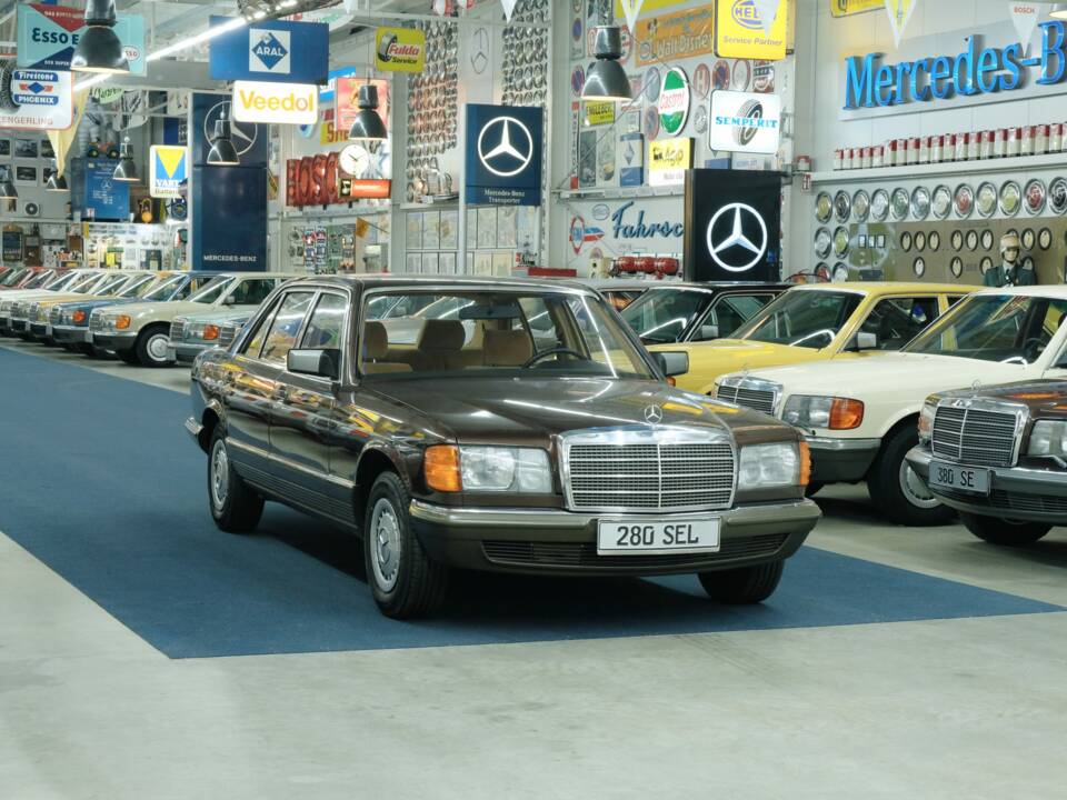 Bild 7/50 von Mercedes-Benz 280 SEL (1983)
