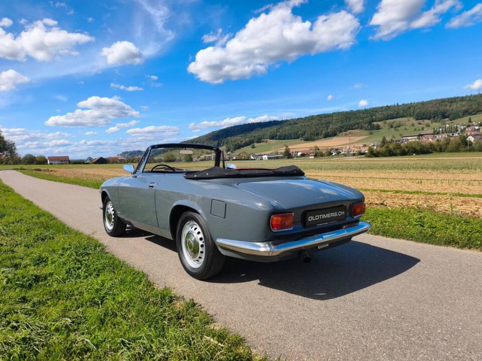 Image 2/28 of Alfa Romeo Giulia 1600 GTC (1966)