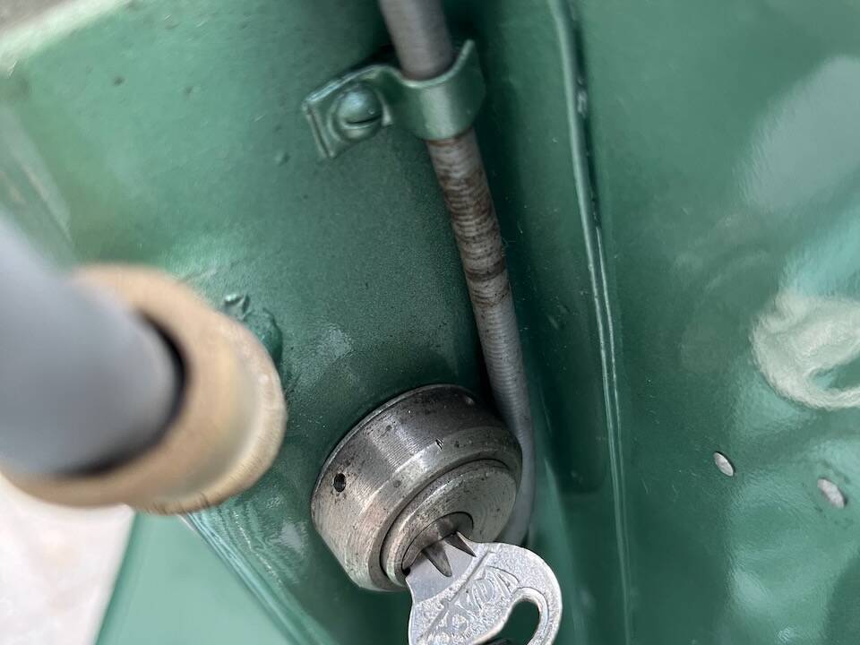 Immagine 7/32 di Piaggio Vespa 125 (1951)