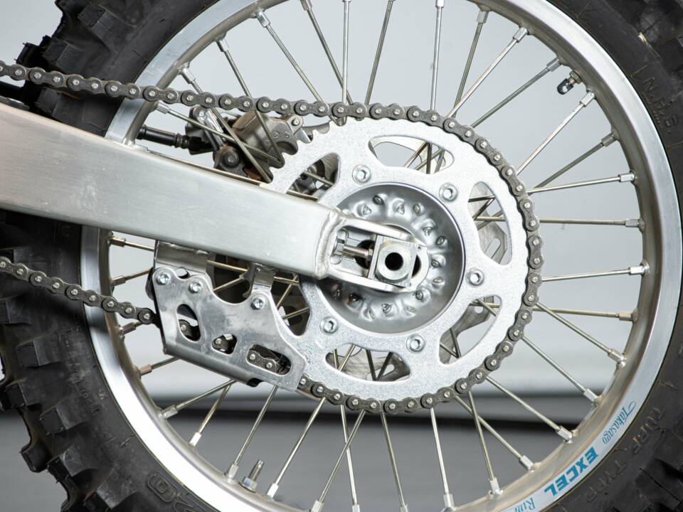 Image 23/50 de Yamaha DUMMY (2007)