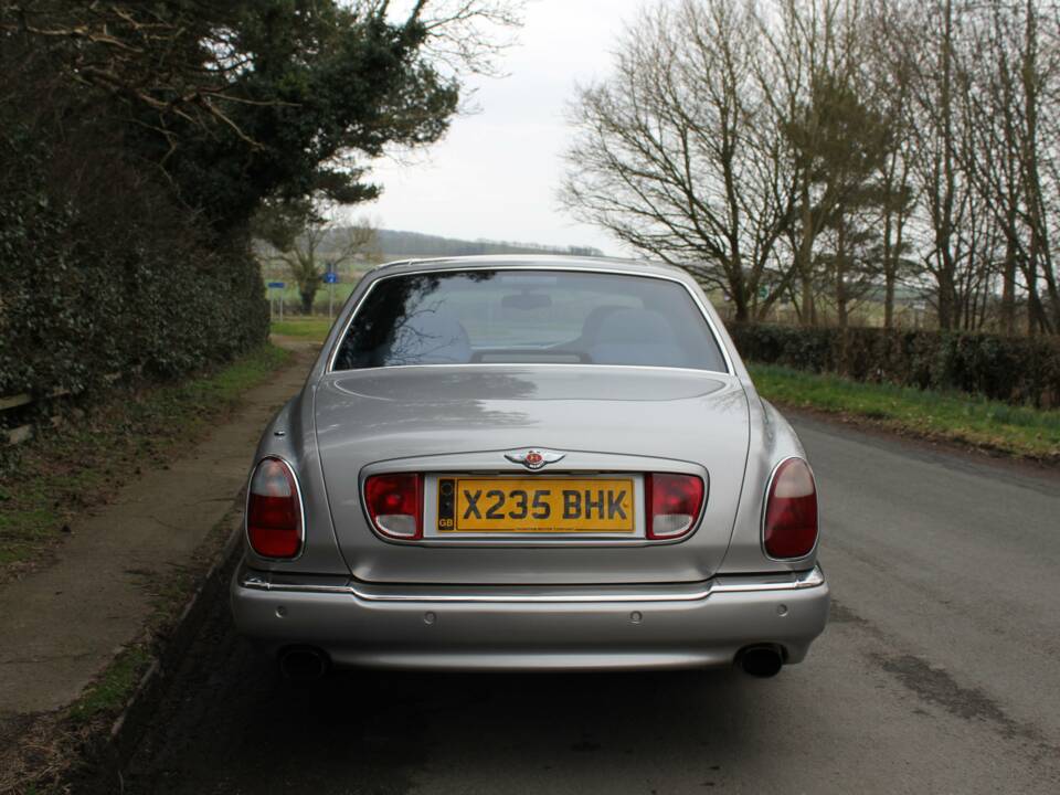 Image 5/15 of Bentley Arnage Red Label (2000)