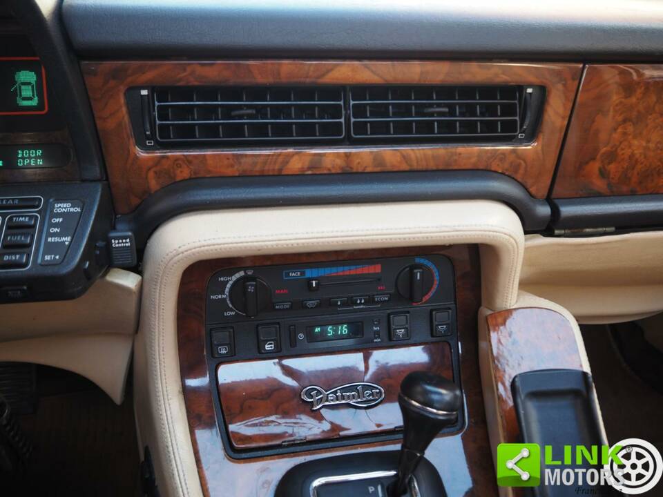 Bild 13/50 von Jaguar Sovereign 3.6 (1988)