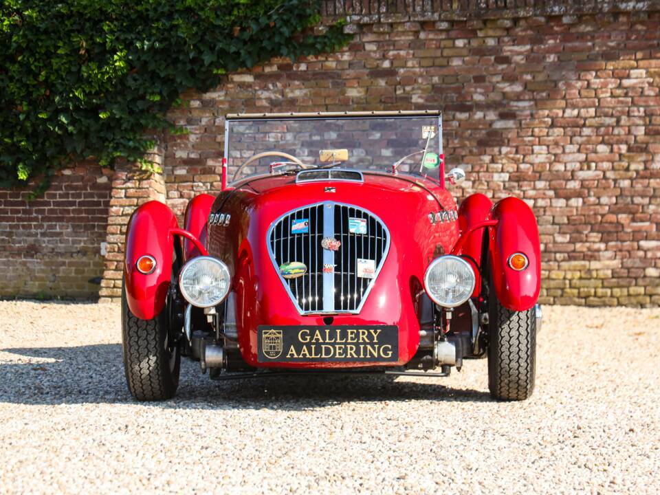Image 22/50 of Healey Silverstone (1950)