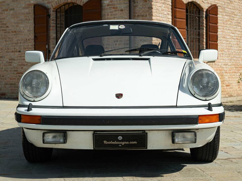 Image 3/50 de Porsche 911 SC 3.0 (1979)