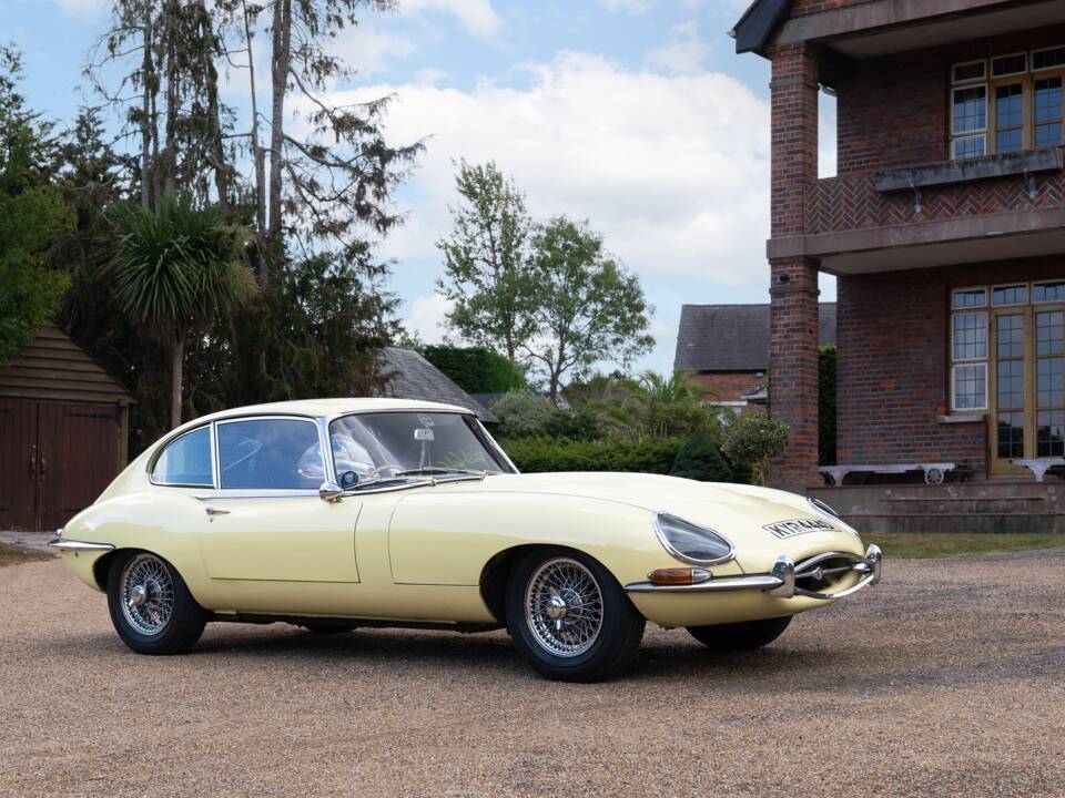 Image 26/40 de Jaguar Type E 4.2 (1966)