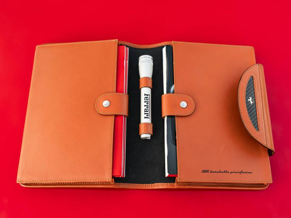 Imagen 25/25 de Ferrari 550 Barchetta (2001)