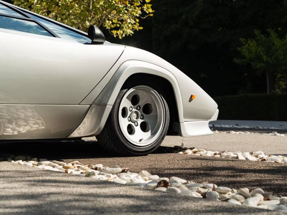 Bild 5/13 von Lamborghini Countach LP 400 S (1980)