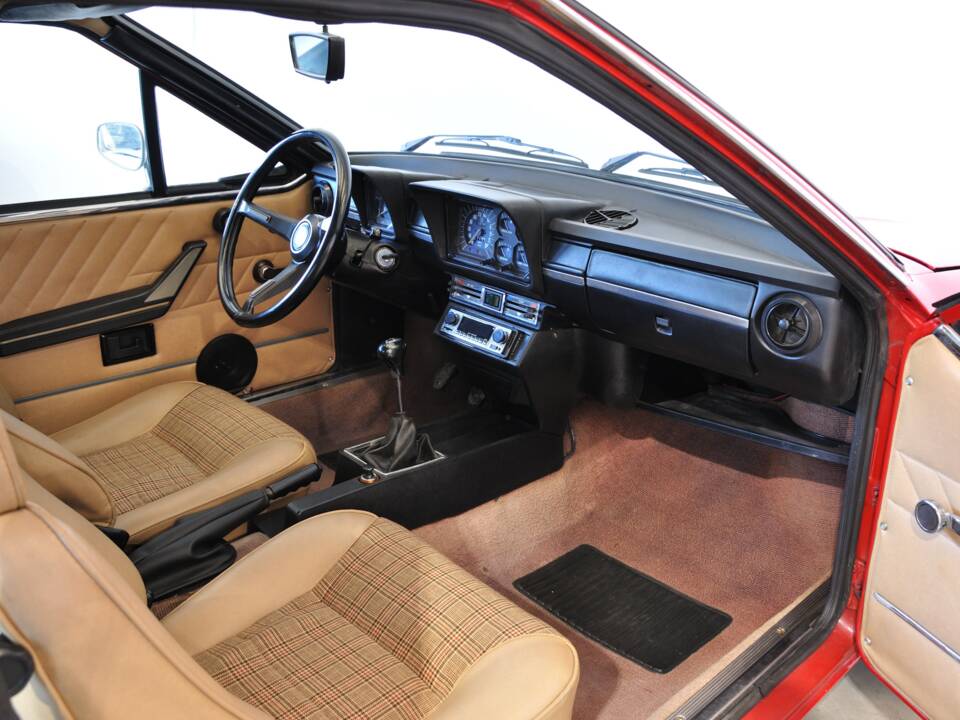 Bild 26/29 von Alfa Romeo Alfetta GT 1.6 (1978)