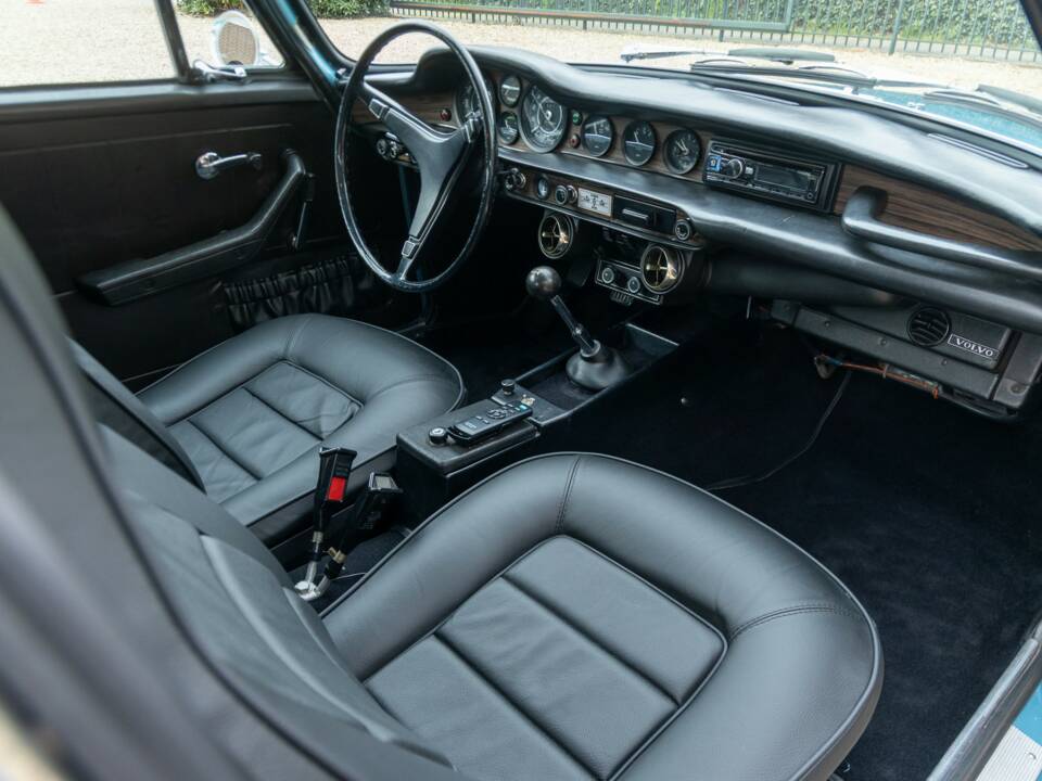 Image 37/50 of Volvo 1800 ES (1972)
