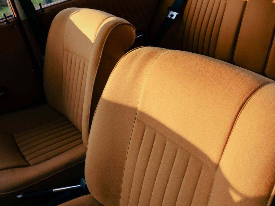 Image 43/78 de Alfa Romeo 1750 Berlina (1970)