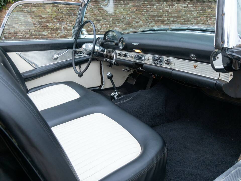 Bild 16/50 von Ford Thunderbird (1955)