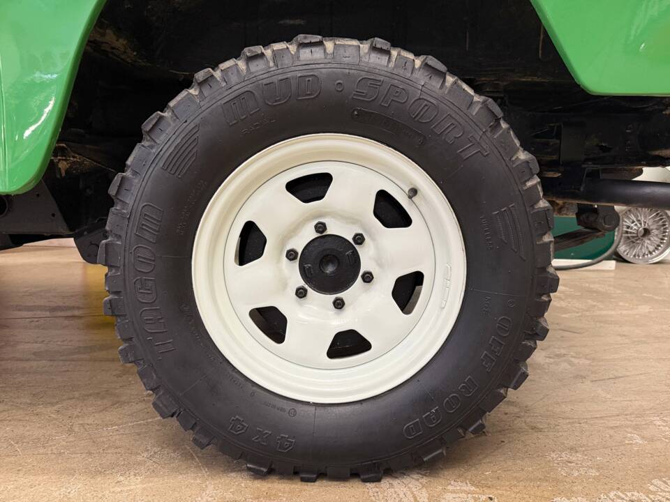 Bild 13/20 von Toyota Land Cruiser BJ 42 (1981)