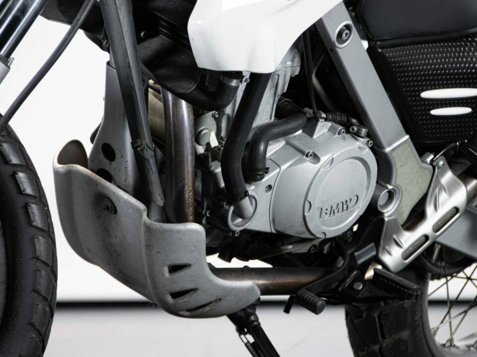 Bild 27/50 von BMW F 650 GS (2000)