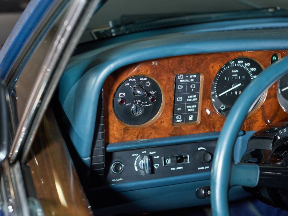 Bild 26/51 von Bentley Turbo R (1986)