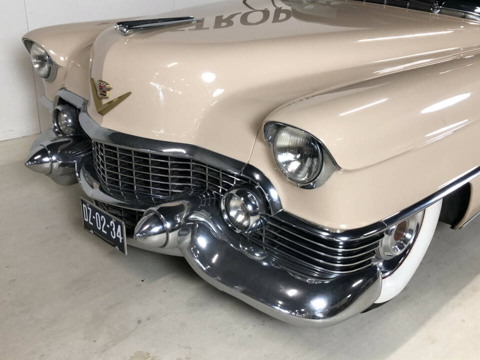 Image 10/34 of Cadillac 62 Sedan (1954)