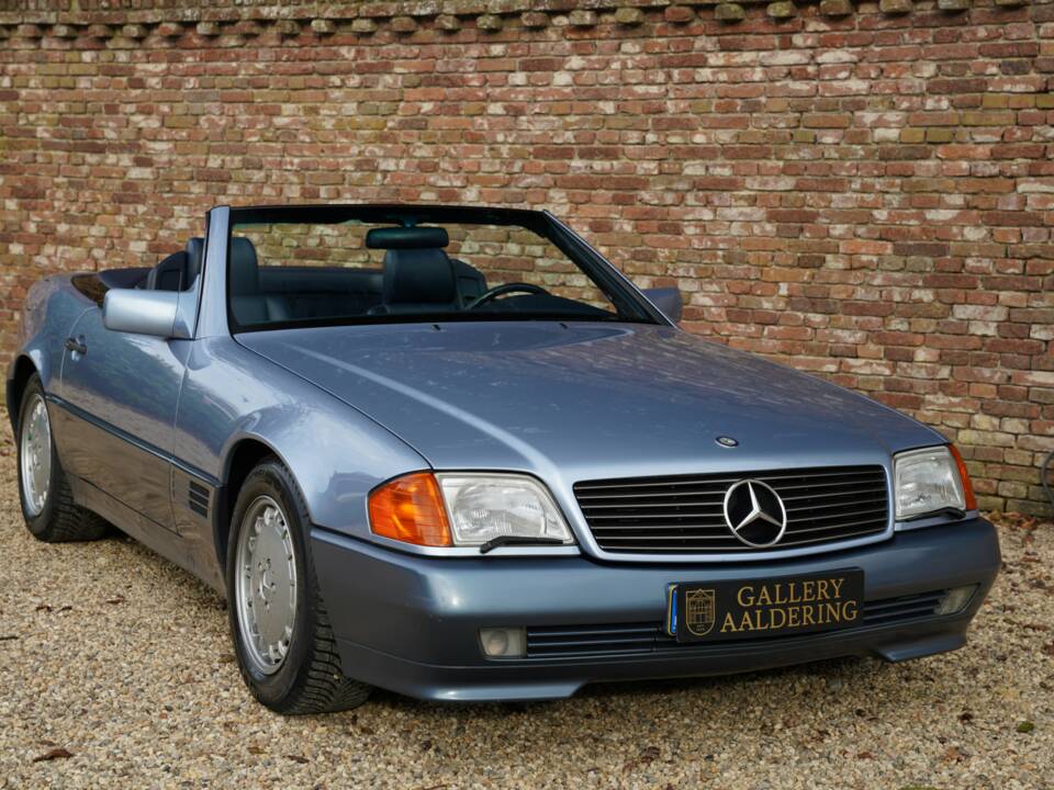 Image 47/50 de Mercedes-Benz 300 SL (1991)