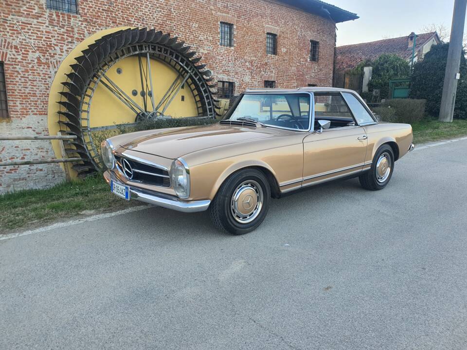 Imagen 1/16 de Mercedes-Benz 280 SL (1970)