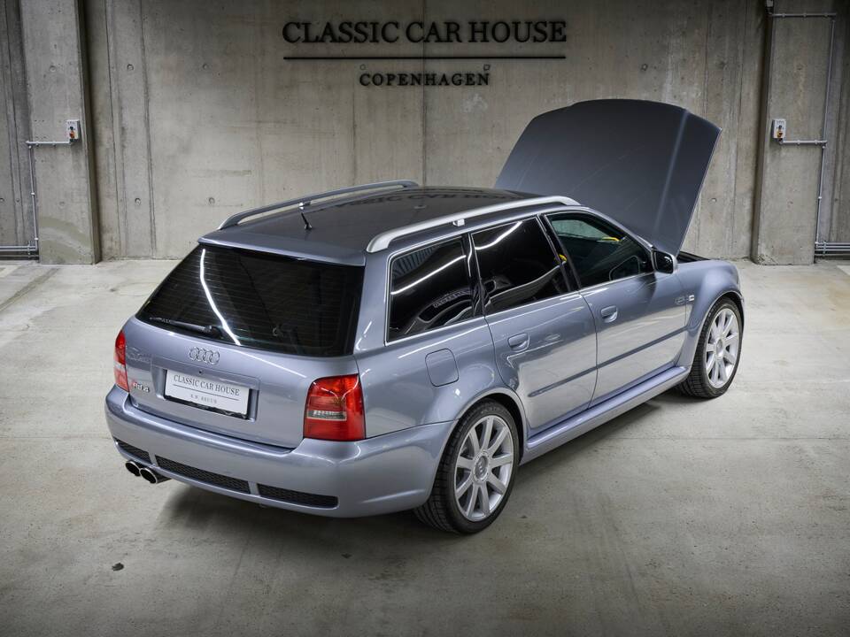 Imagen 10/100 de Audi RS4 Avant (2001)
