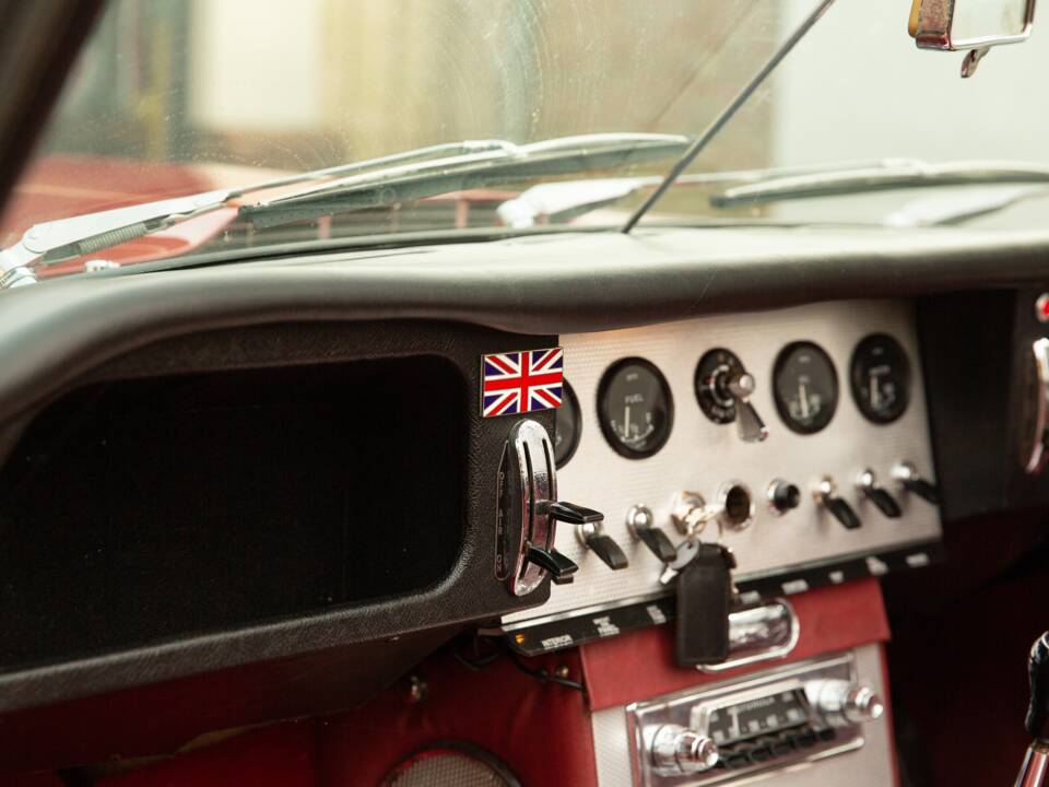 Image 49/50 of Jaguar E-Type 3.8 Flat Floor (1961)