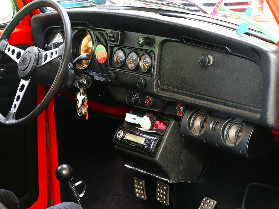 Bild 18/25 von Volkswagen Käfer 1200 L (1984)