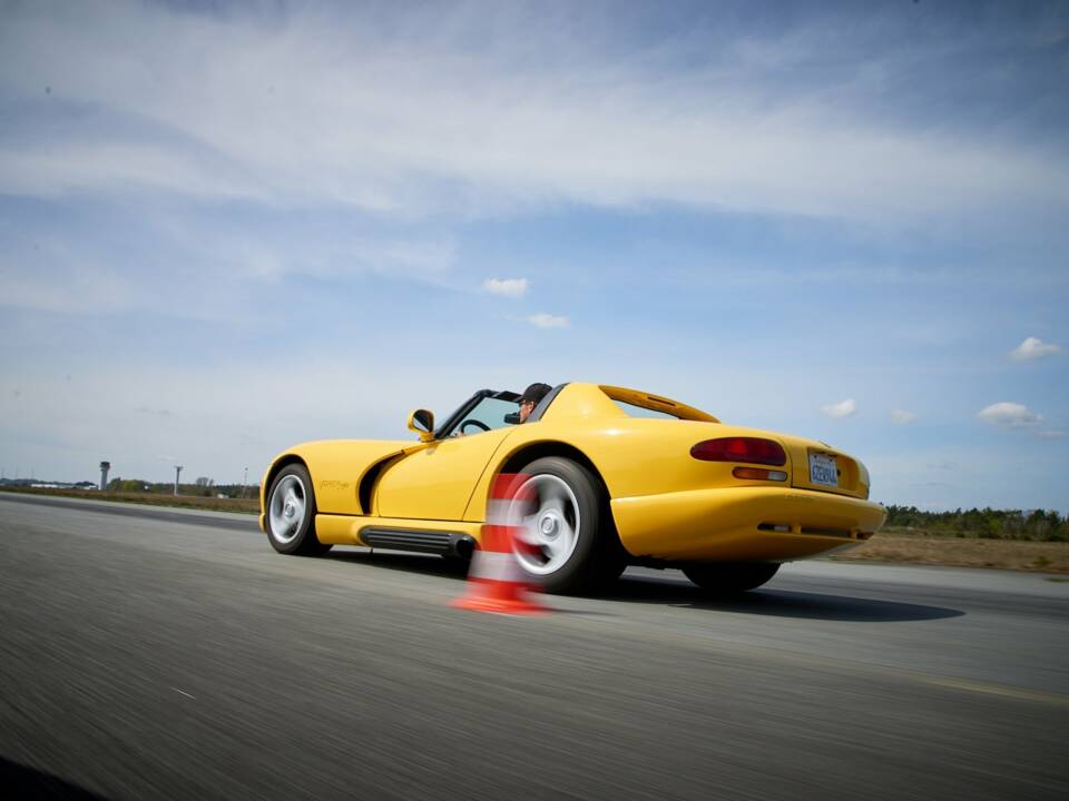 Bild 4/6 von Dodge Viper RT&#x2F;10 (1994)