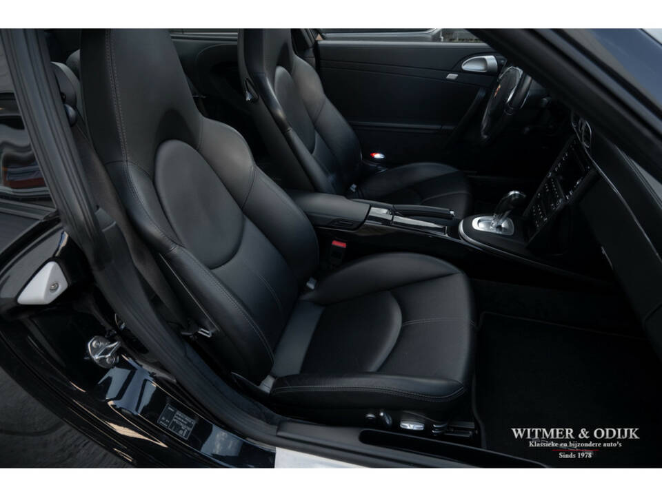 Image 5/32 de Porsche 911 Carrera 4S (2009)